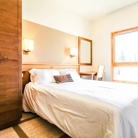 Bright Spacious Two Bed South Facing Family Apartment
