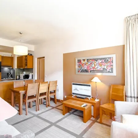 Bright Spacious Two Bed South Facing Family Apartment Flaine