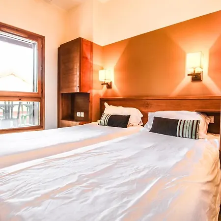 Bright Spacious Two Bed South Facing Family